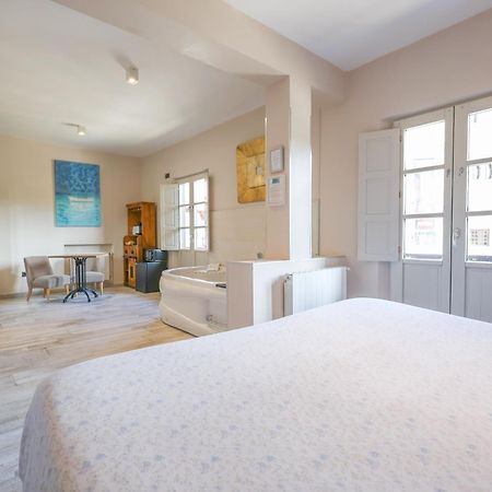 Akla Suites Con Jacuzzi Santillana Santillana del Mar Zewnętrze zdjęcie