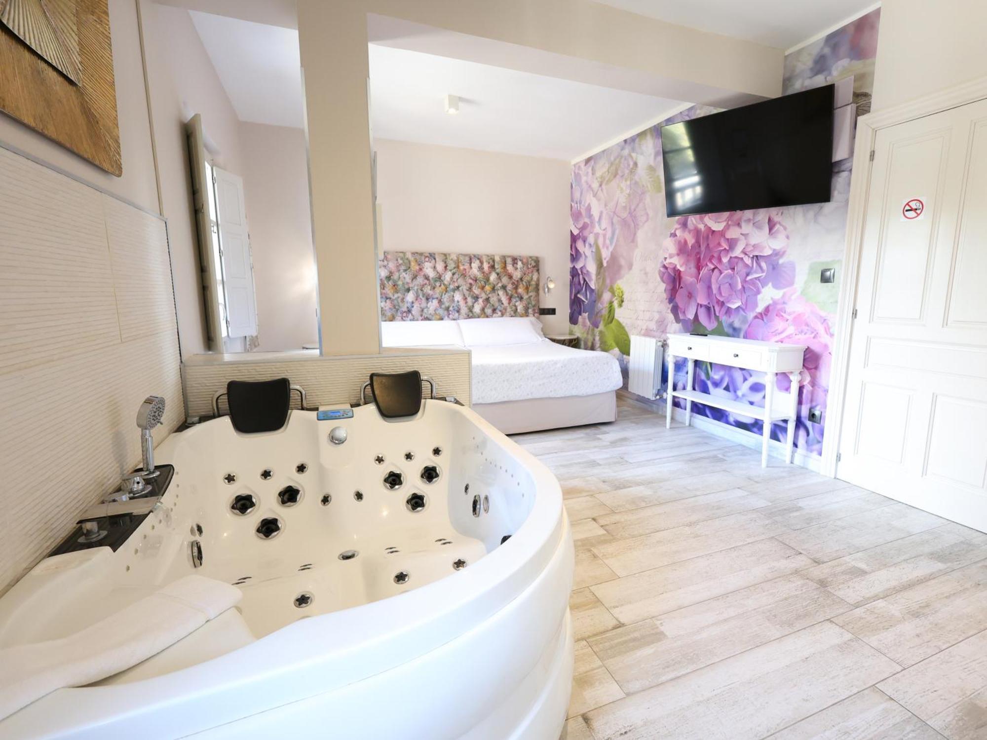 Akla Suites Con Jacuzzi Santillana Santillana del Mar Zewnętrze zdjęcie