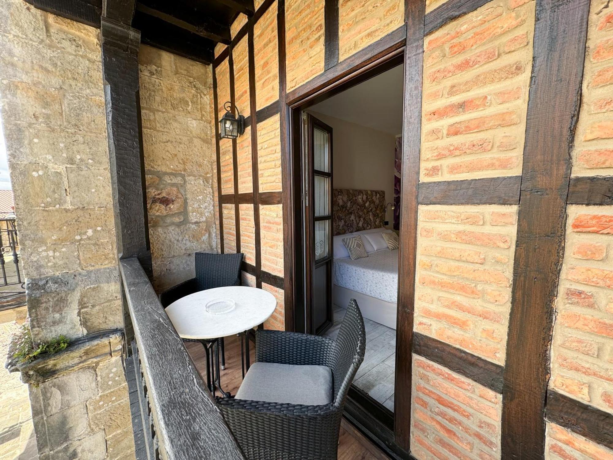 Akla Suites Con Jacuzzi Santillana Santillana del Mar Zewnętrze zdjęcie
